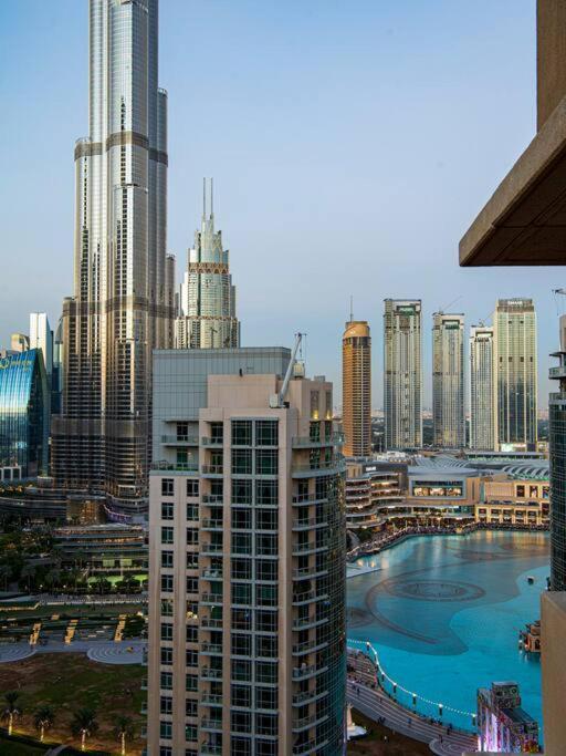 First Class 2Br With Full Burj Khalifa And Fountain View Дубай Екстер'єр фото